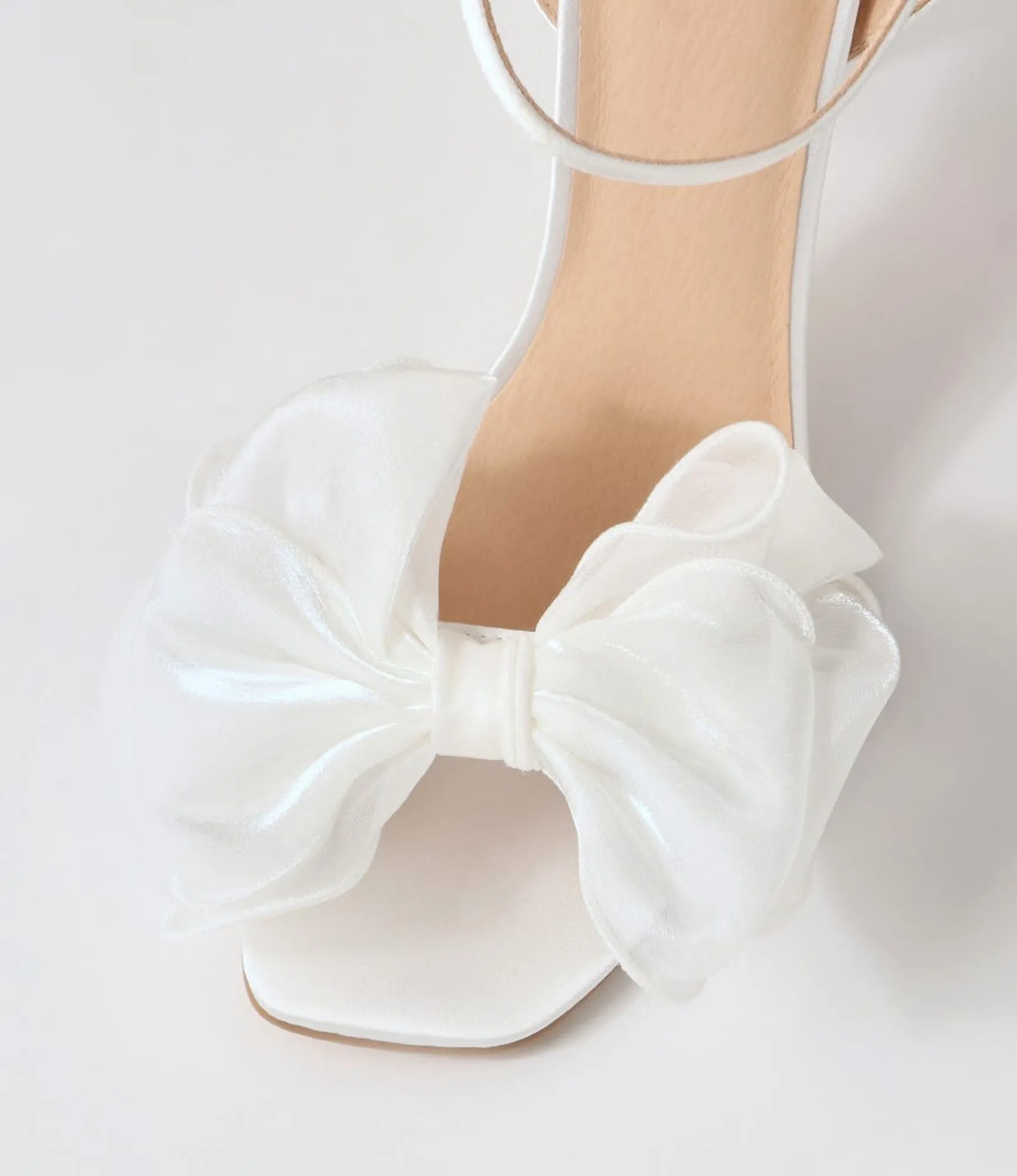Online Midas Shoes Darris White Satin Sandals