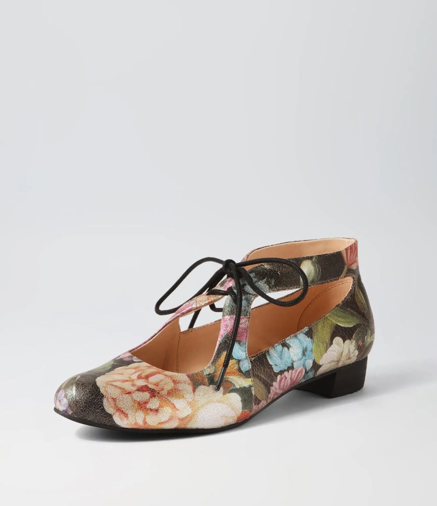New Midas Shoes Earing Vintage Metal Floral Leather Heels