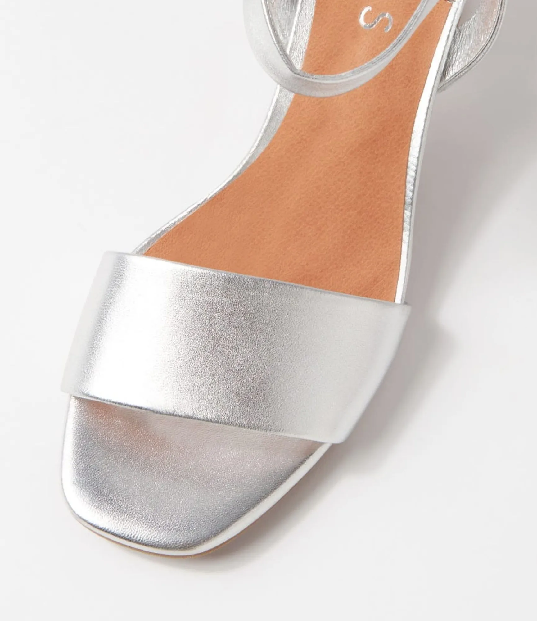 New Midas Shoes Gianna Silver Leather Sandals
