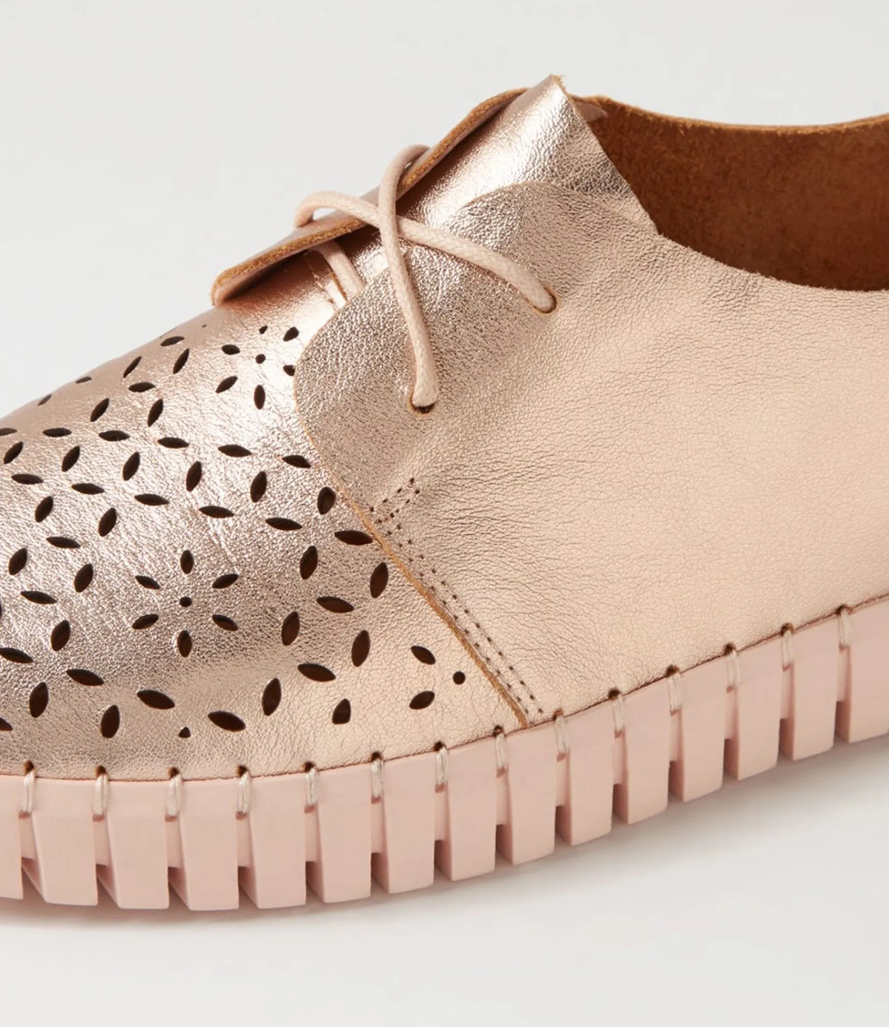 Discount Midas Shoes Hexxie Rose Gold Nude Leather Sneakers