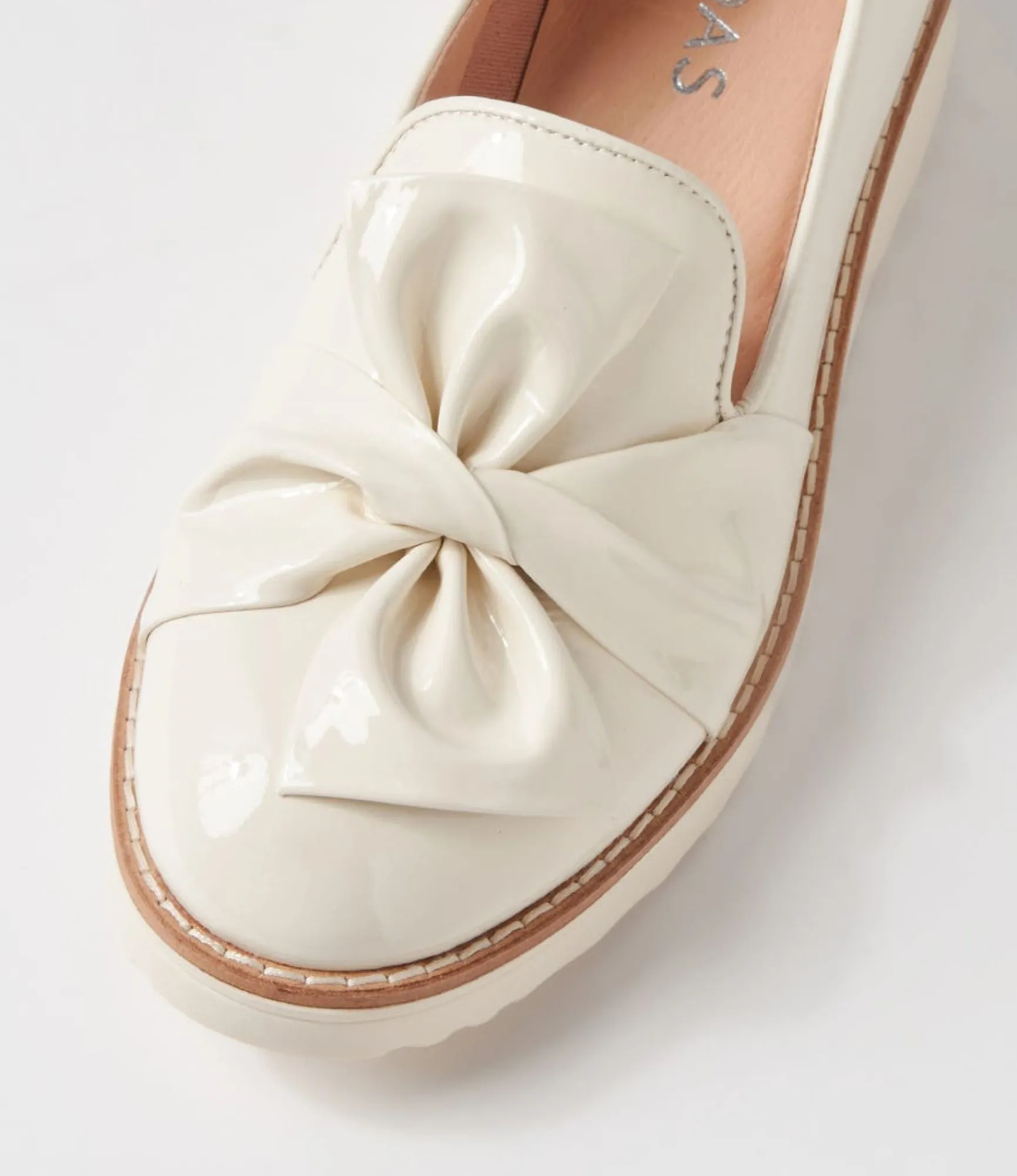 Store Midas Shoes Opitto Ivory Patent Leather Flat Shoes