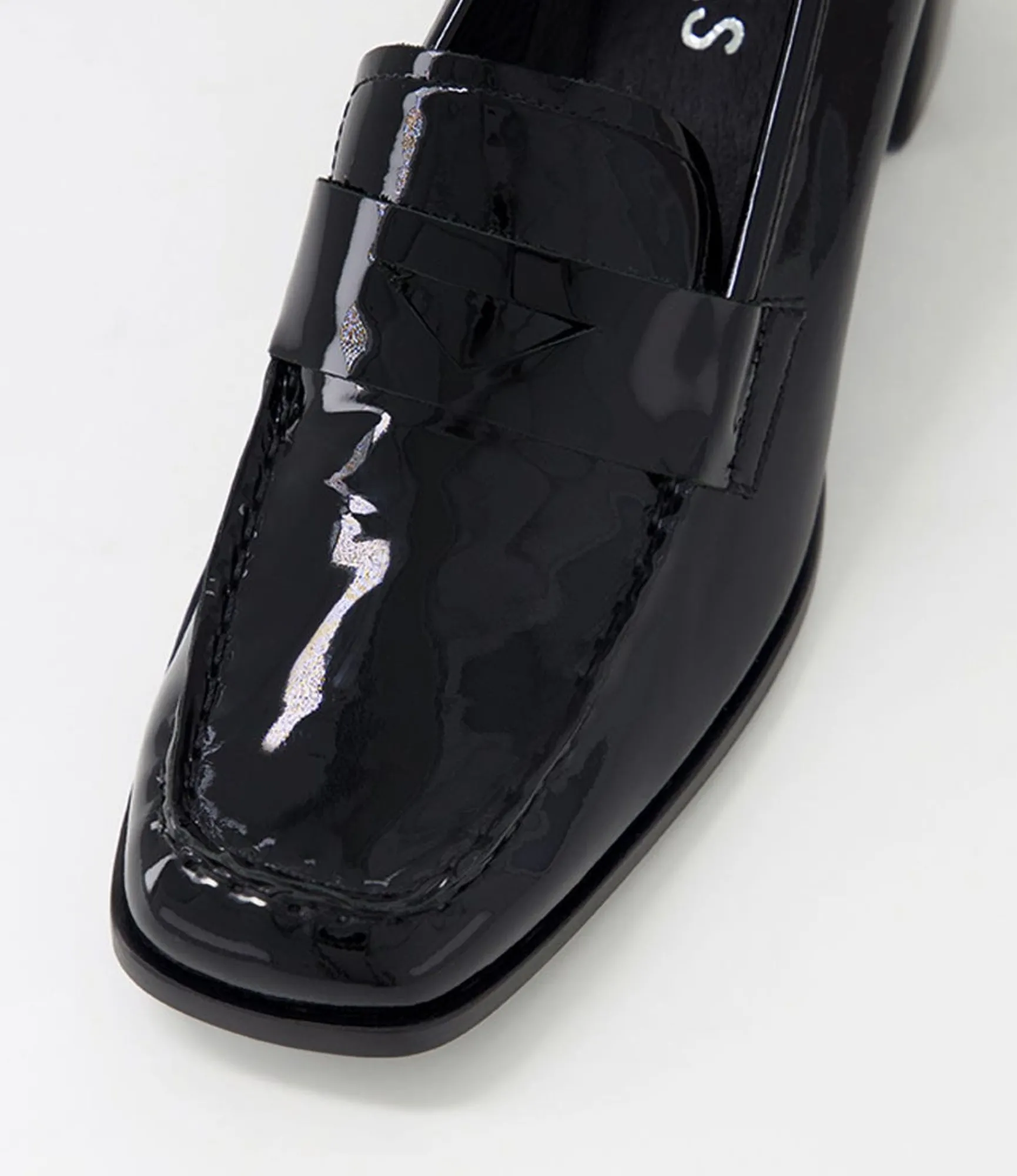 Hot Midas Shoes Preemar Black Patent Leather Heels