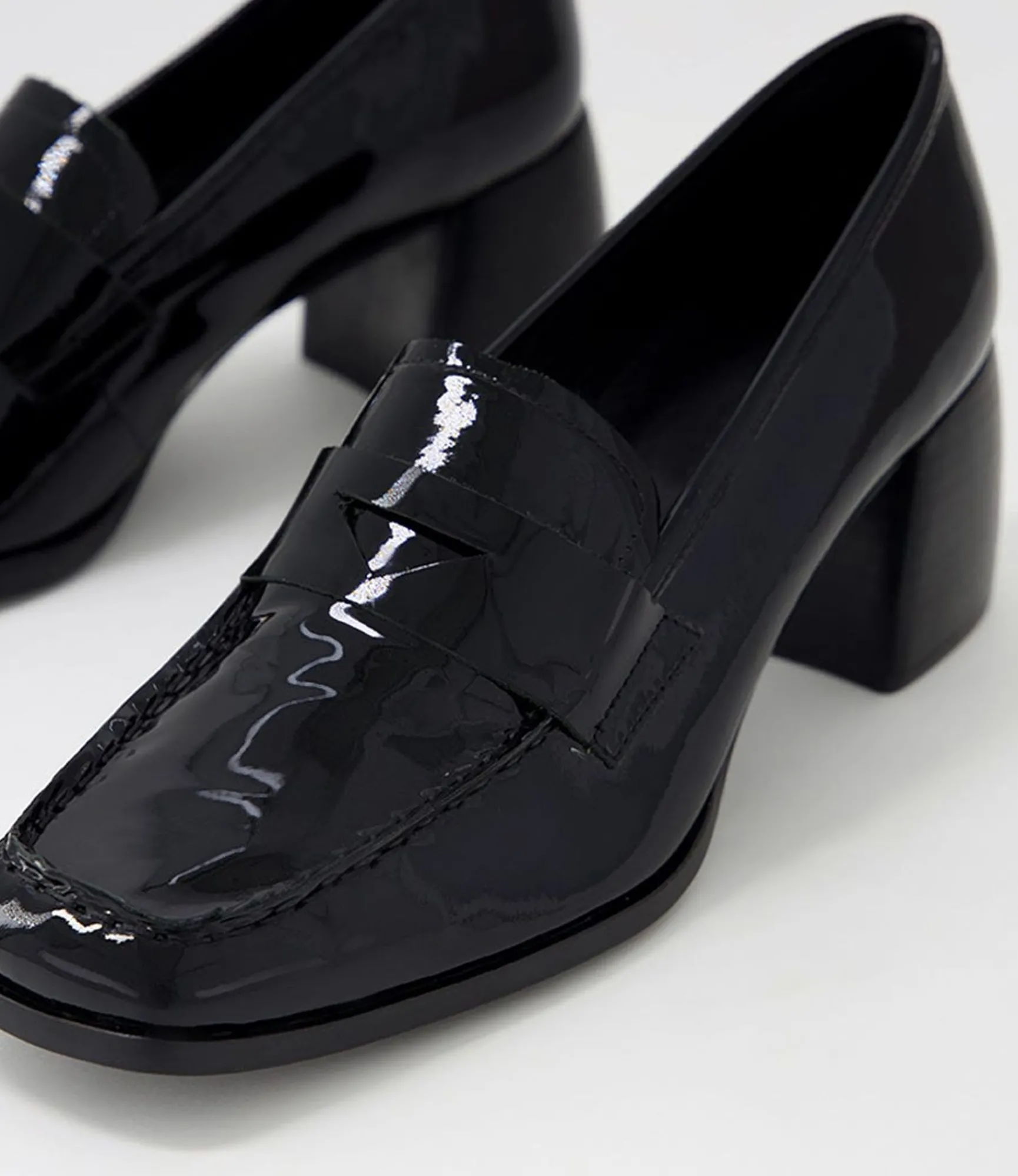Hot Midas Shoes Preemar Black Patent Leather Heels