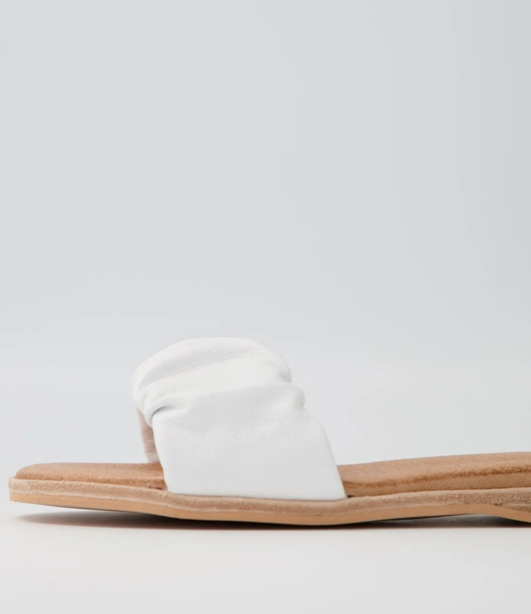 Best Midas Shoes Tokio White Leather Slides
