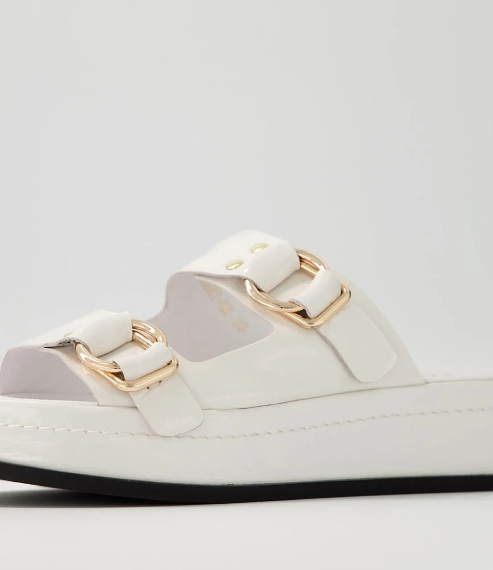 Outlet Midas Shoes Wandery White Wrinkle Patent Sandals